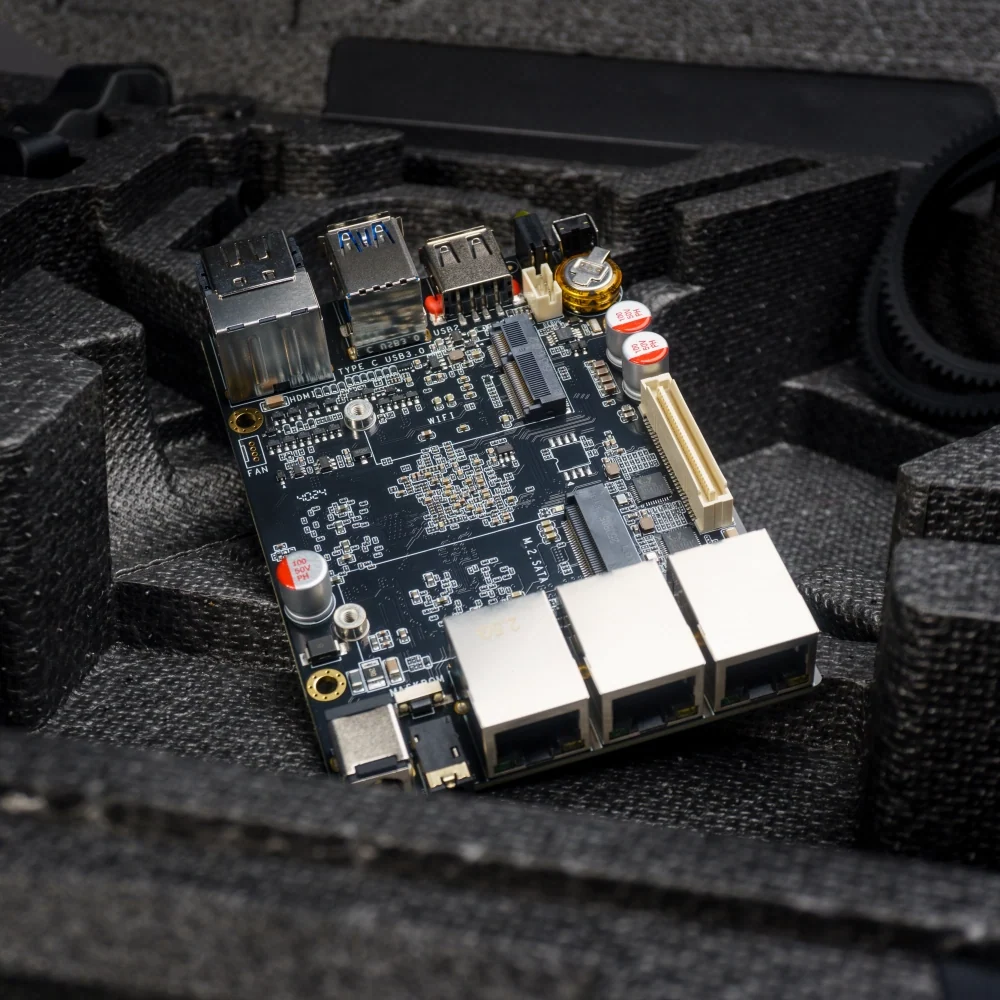 Firefly ROC-RK3588-RT — view 6